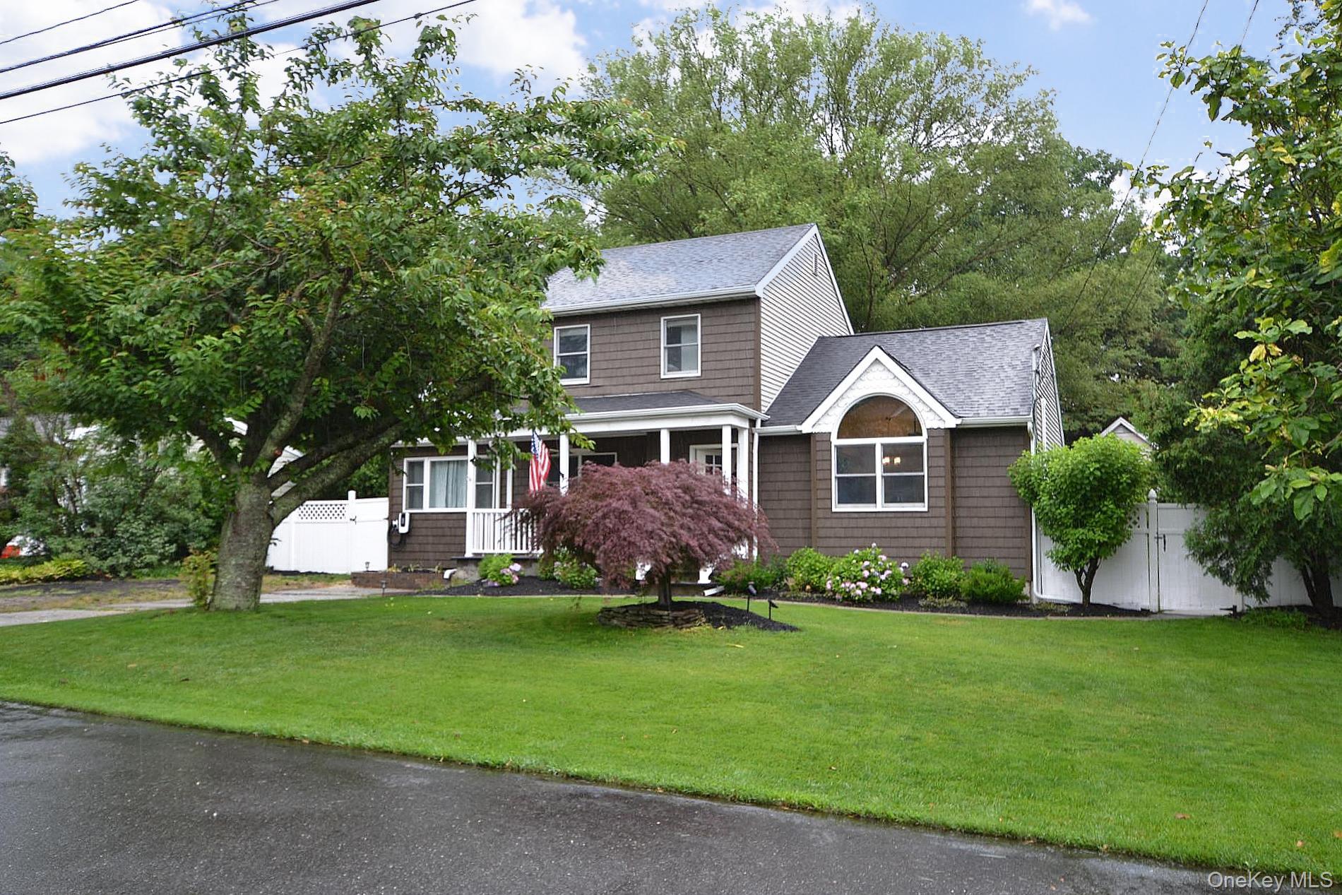 19 Fountain Road - Photo 2