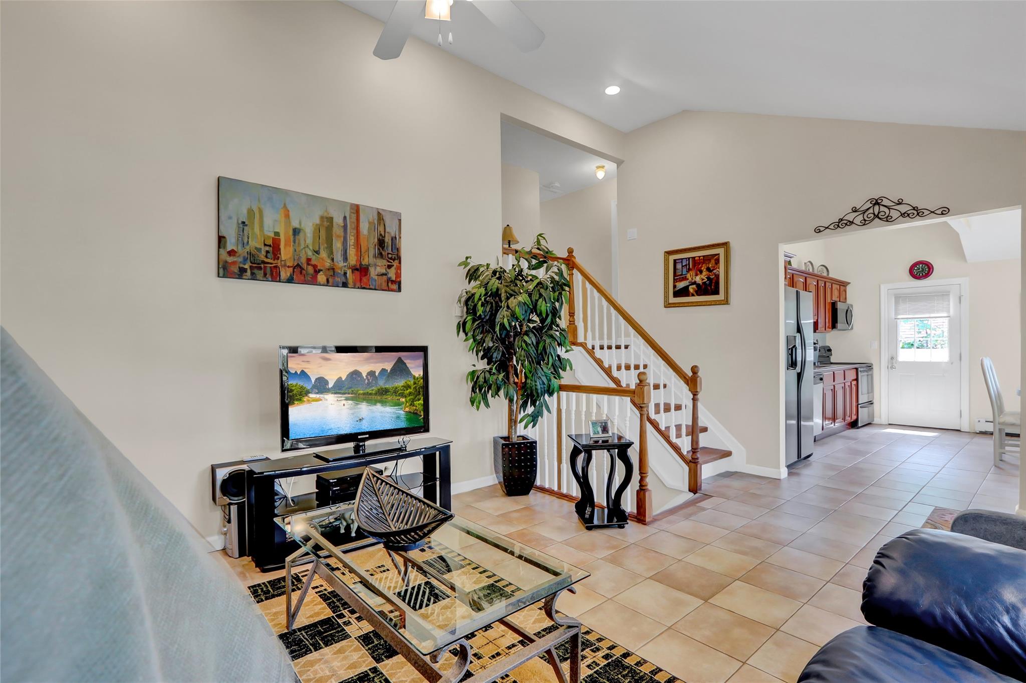 32 Santapogue Drive, Lindenhurst, New York image 4