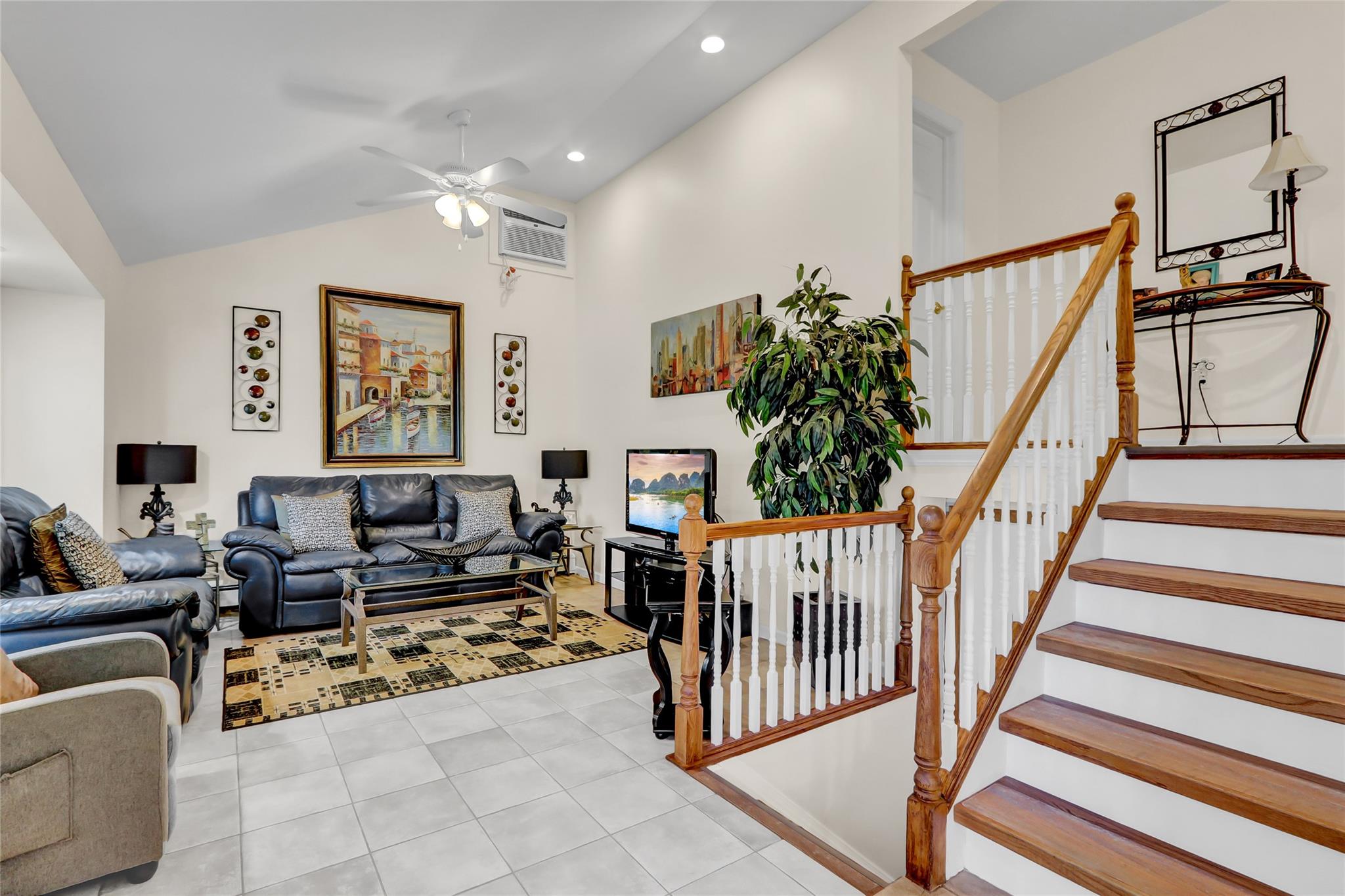 32 Santapogue Drive, Lindenhurst, New York image 3