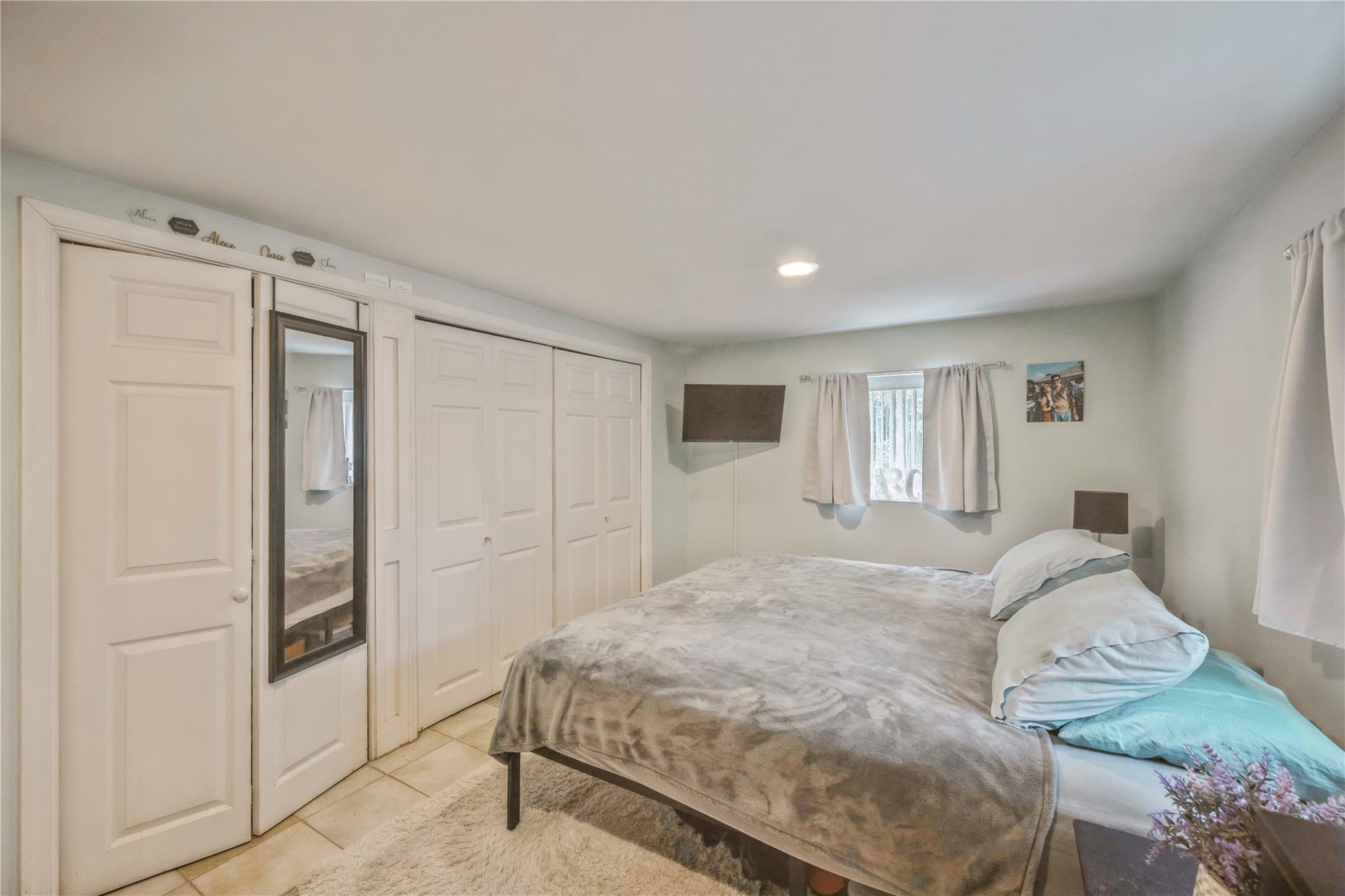 32 Santapogue Drive, Lindenhurst, New York image 22