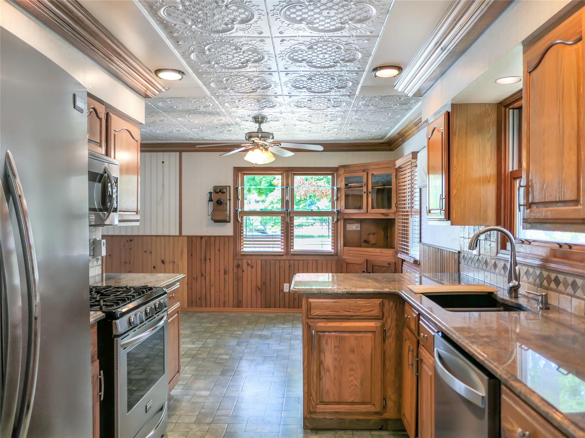 7 Bay Lane, Brookhaven, New York image 6