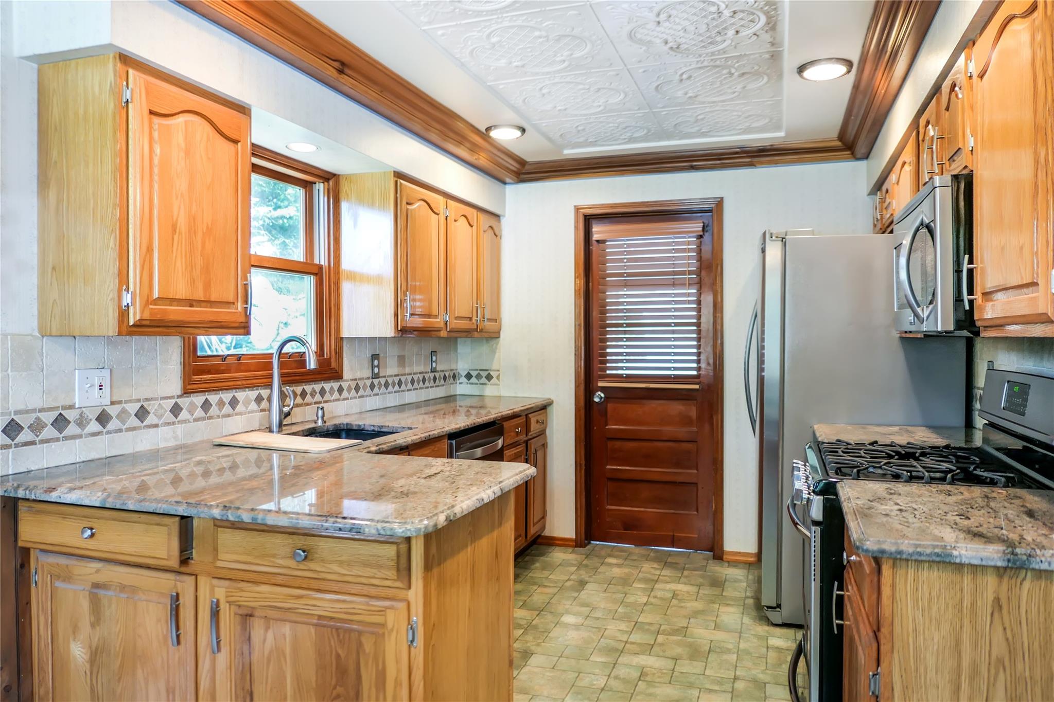 7 Bay Lane, Brookhaven, New York image 5
