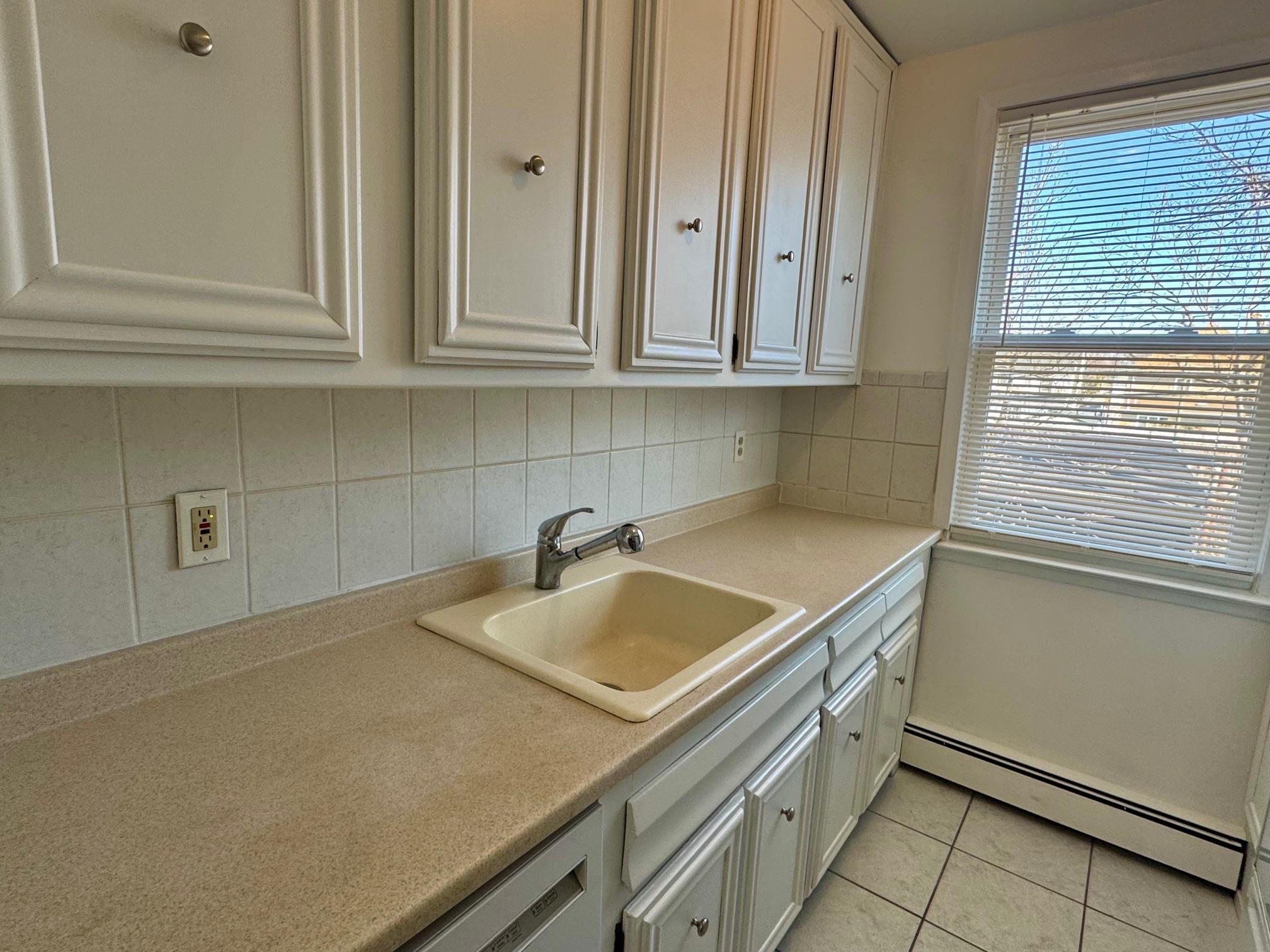 570 Broadway #10B, Lynbrook, New York image 7