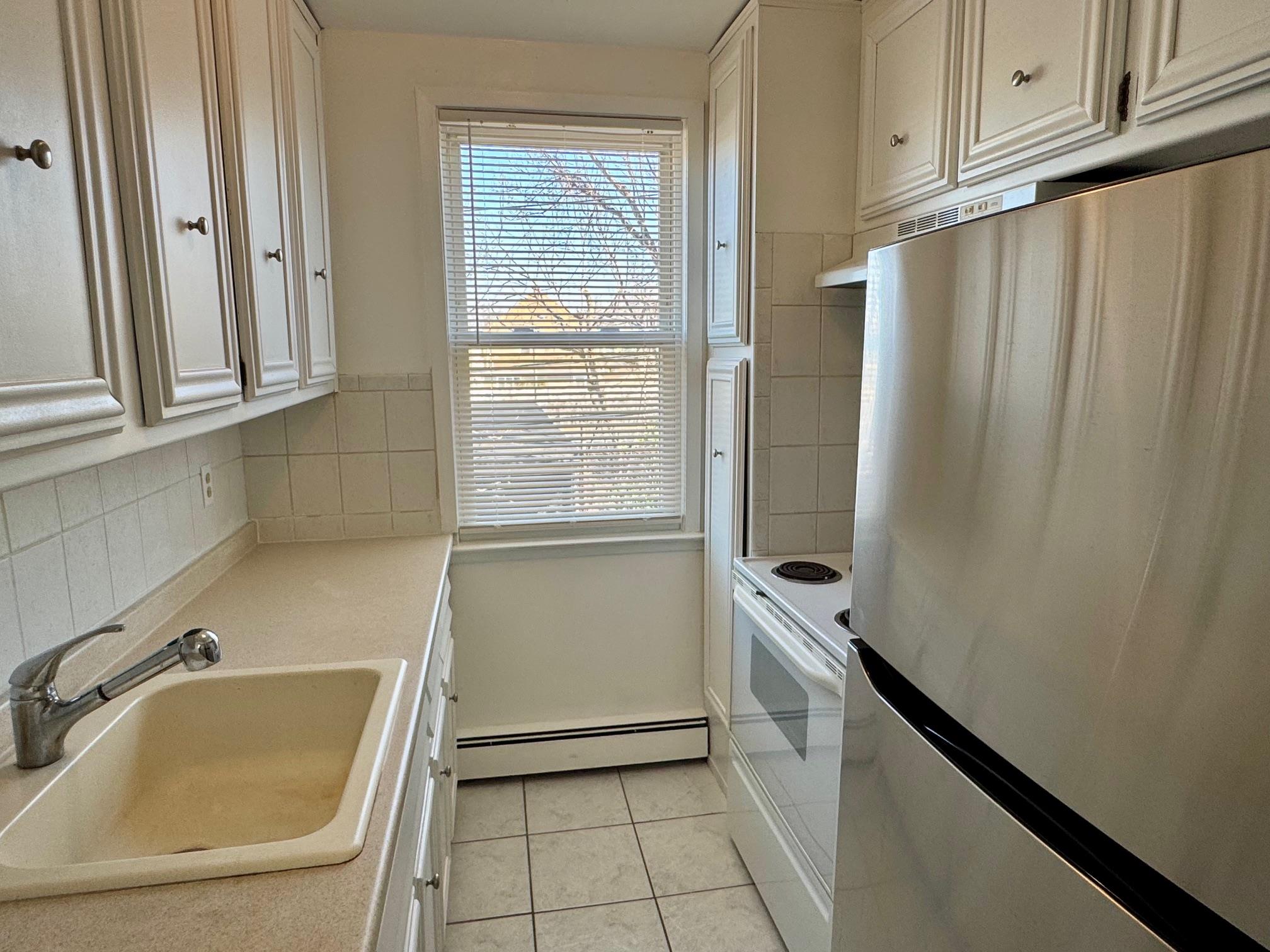 570 Broadway #10B, Lynbrook, New York image 5