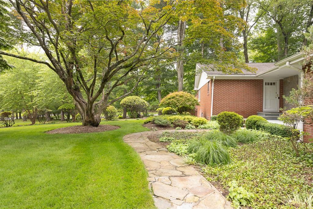 211 N Little Tor Road, New City, New York image 11