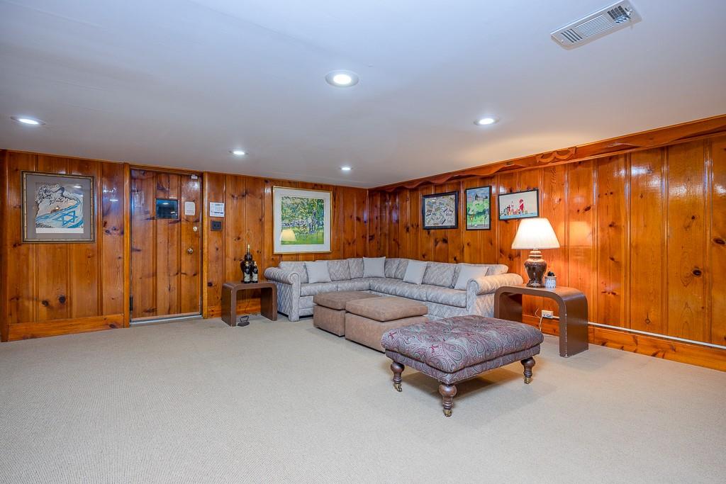 211 N Little Tor Road, New City, New York image 33