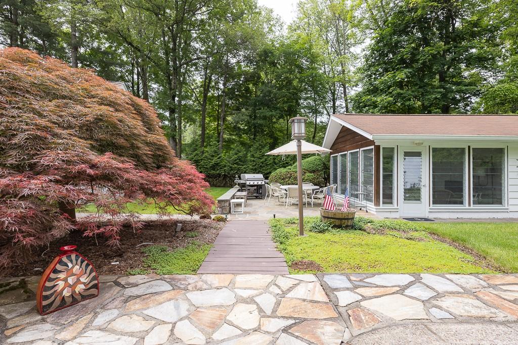 211 N Little Tor Road, New City, New York image 8