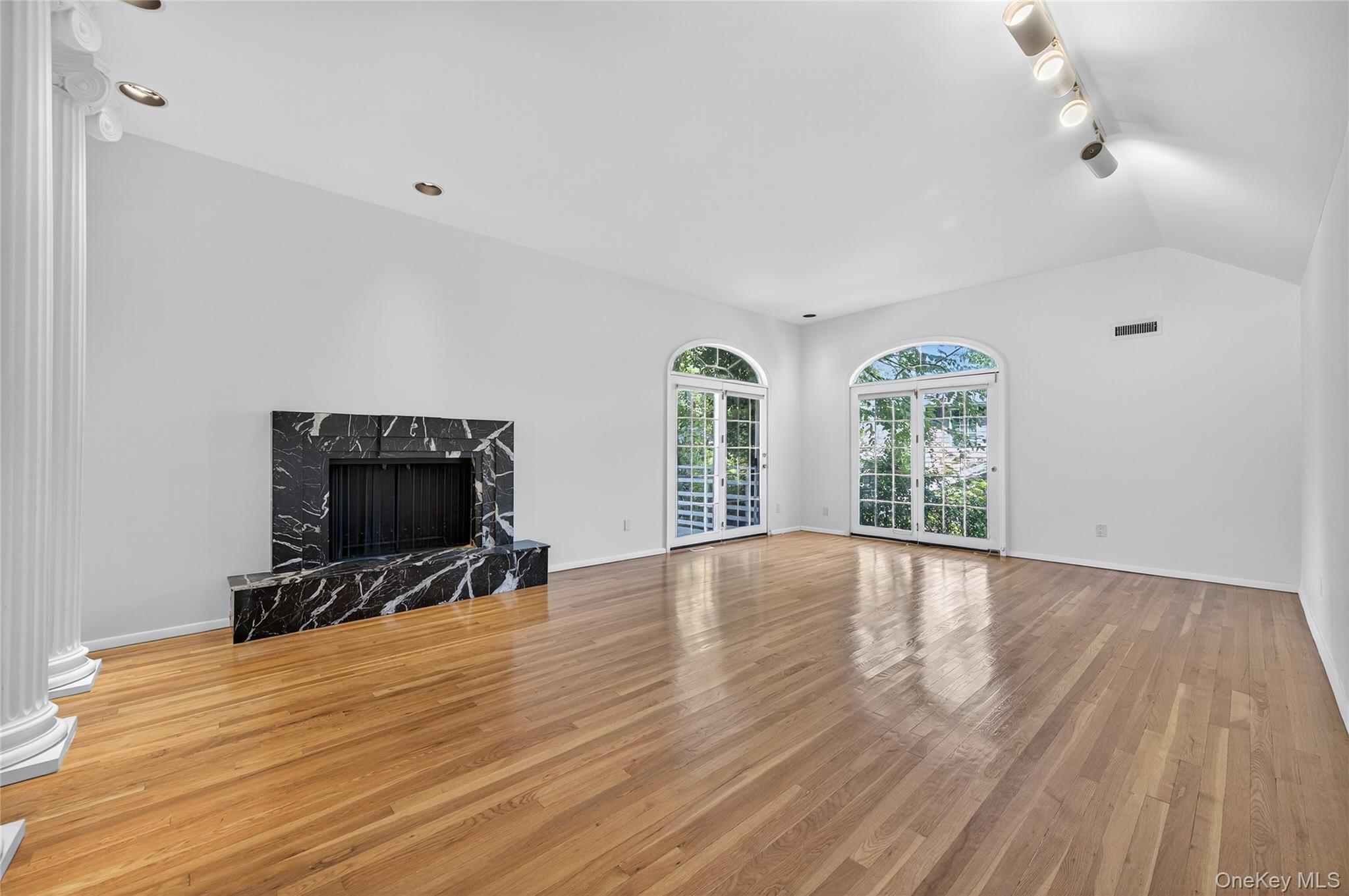 39 Hummingbird Drive