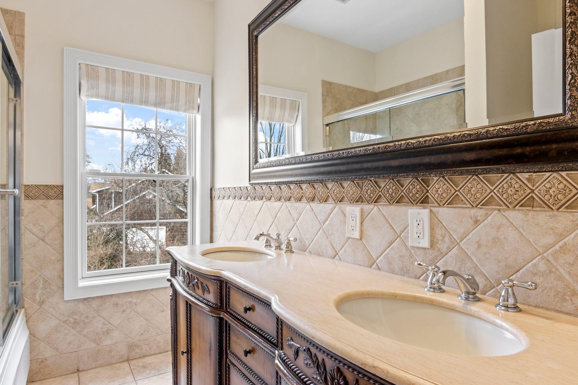8 N Wildwood Drive, Dix Hills, New York image 31