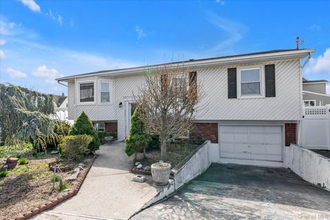 124 Stella Court Lynbrook NY 11563