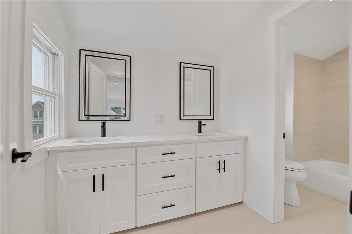 85 Dalton Street, Long Beach, New York image 32
