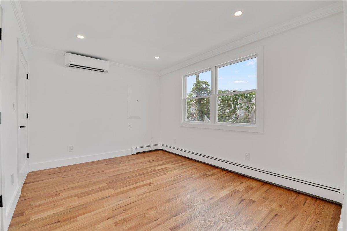 85 Dalton Street, Long Beach, New York image 44