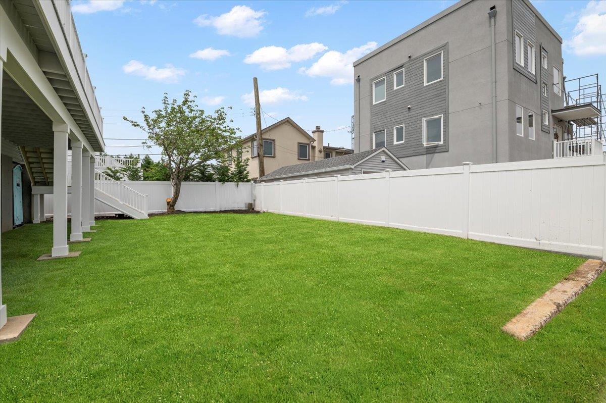 85 Dalton Street, Long Beach, New York image 22