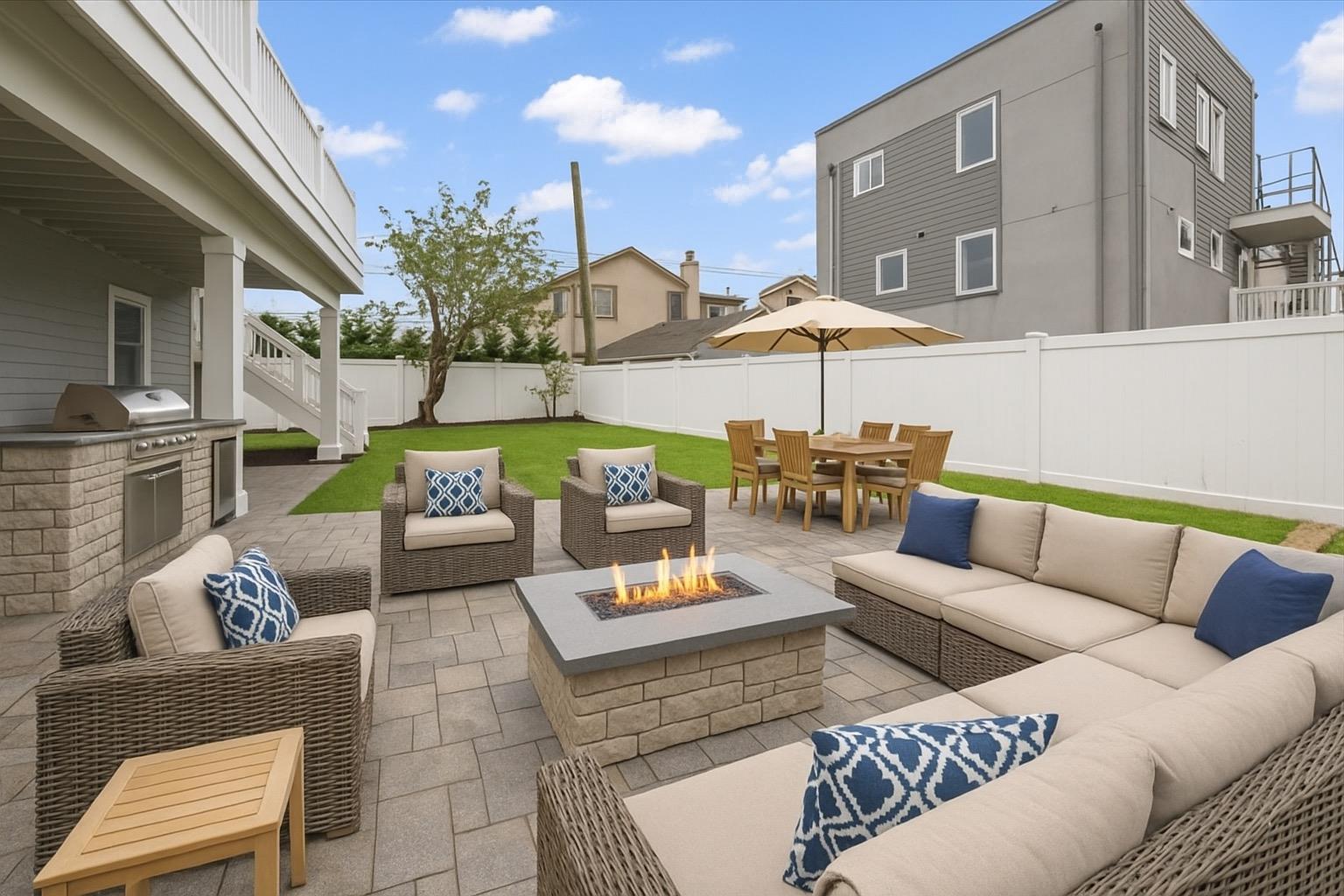 85 Dalton Street, Long Beach, New York image 21