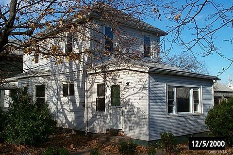 Photo of 16 Stanley Street, Inwood, NY 11096 (MLS # 929030)