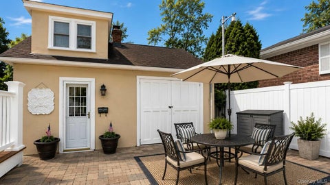 Homes For Rent - 46 S 6th Street #COTTAGE<br/> Nassau County, Locust Valley, NY 11560