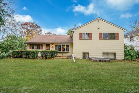 Photo of 85 Hawthorne Street, Selden, NY 11784 (MLS # 952139)