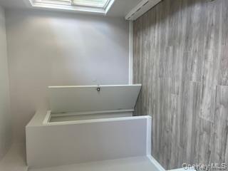 355 South Columbus Ave Columbus Avenue 2