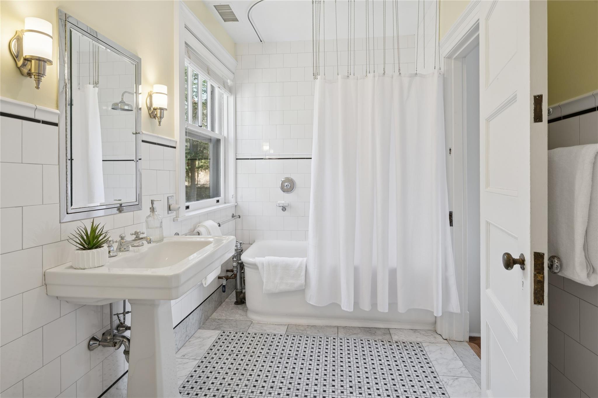 130 Washington Avenue, Dobbs Ferry, New York image 25