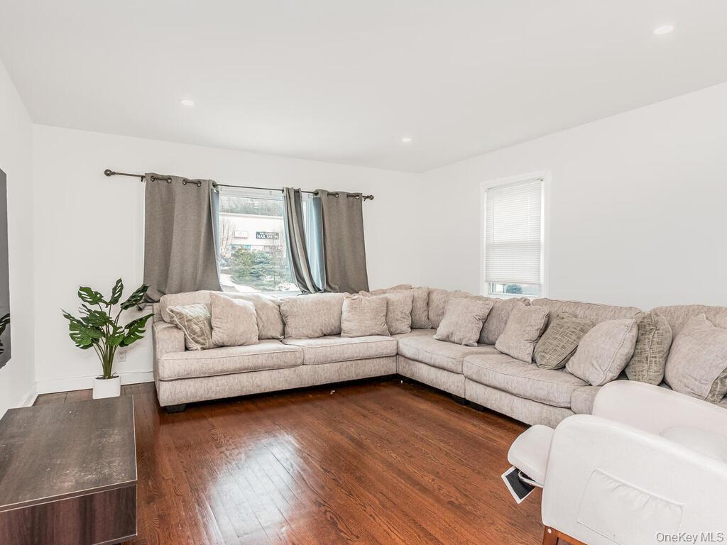 2096 Central Park Avenue