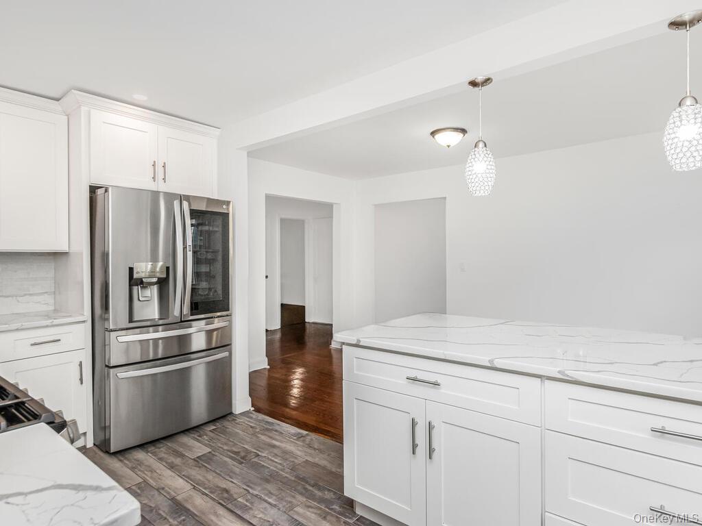 2096 Central Park Avenue