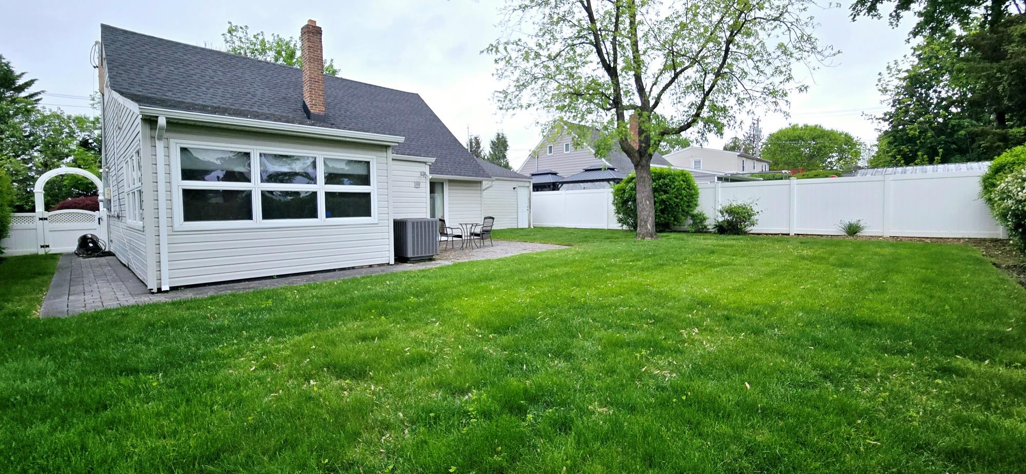 6 Arizona Avenue, Syosset, New York image 16