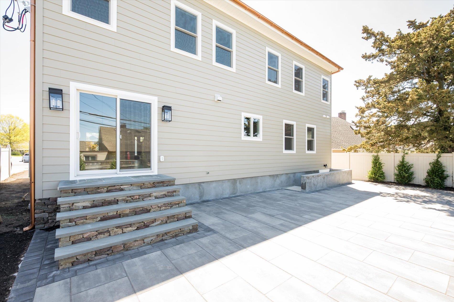 60 Ramble Lane, Levittown, New York image 35