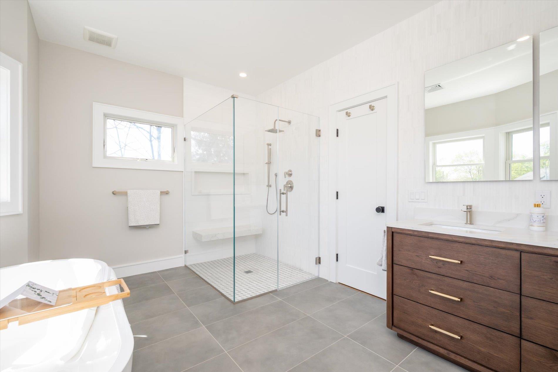 60 Ramble Lane, Levittown, New York image 25