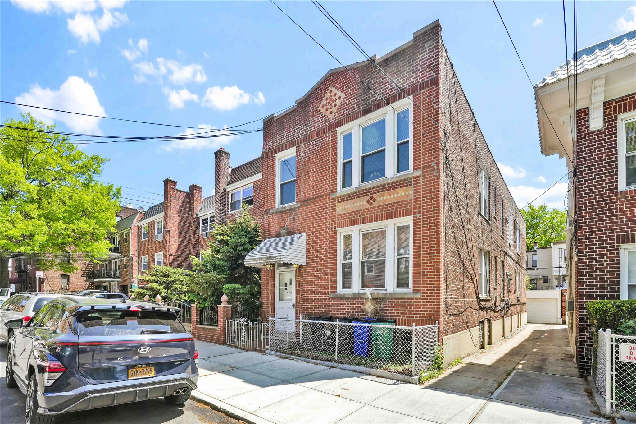 Property for Sale at 28 Street St, Astoria, Queens, NY - Bedrooms: 7 
Bathrooms: 4  - $2,499,000