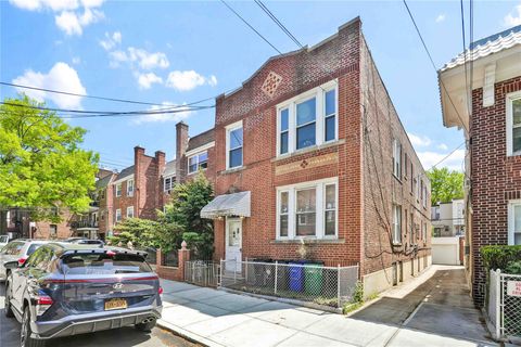 23-25 28 Street Astoria NY 11105