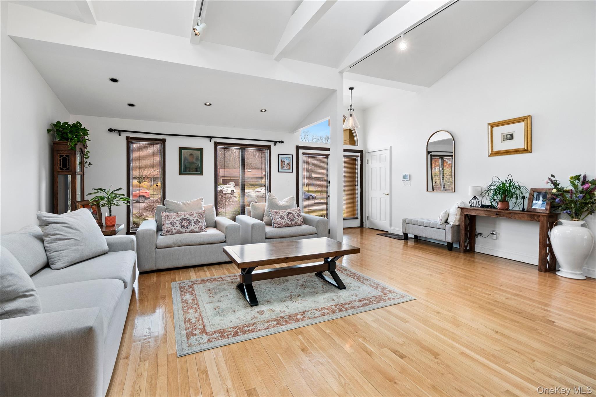 12 Kingswood Circle