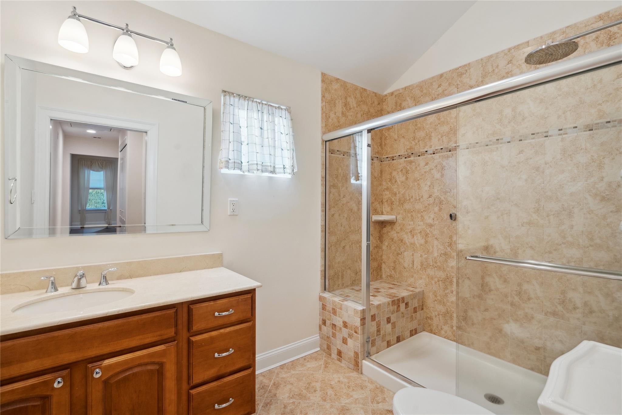 14 Meadow Court, Oakdale, New York image 22