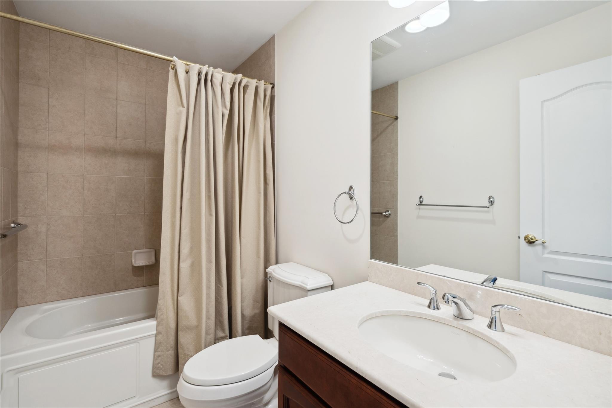 14 Meadow Court, Oakdale, New York image 18