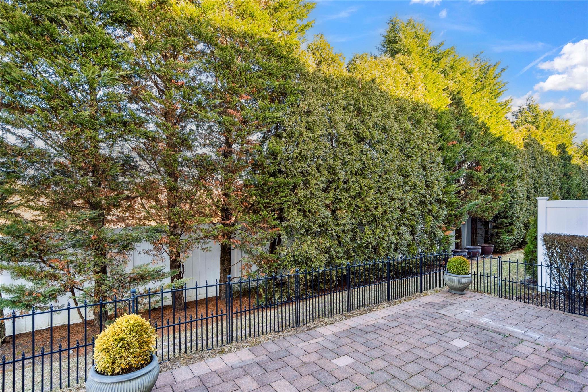 14 Meadow Court, Oakdale, New York image 24