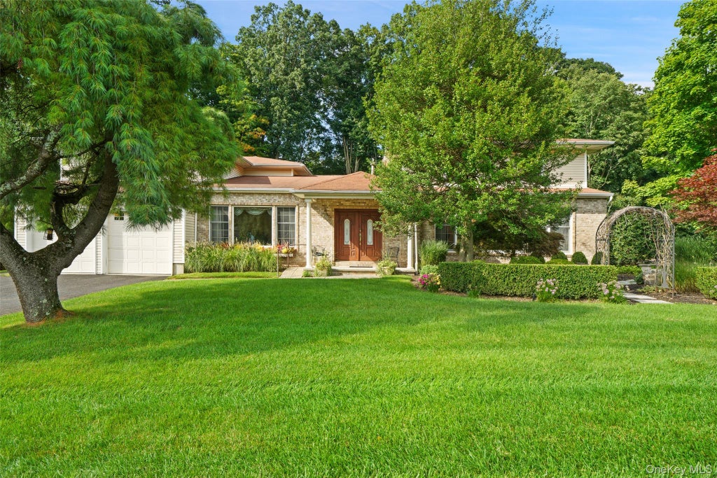 Photo of 6 Orchard Hill Drive, Monsey, NY 10952 (MLS # 1039415)