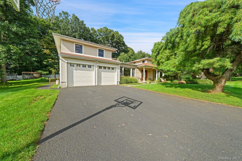 Photo of 6 Orchard Hill Drive, Monsey, NY 10952 (MLS # 1039415)