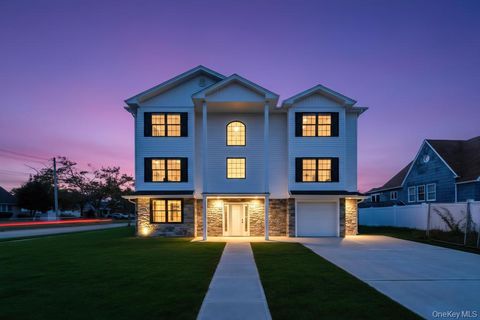 322 Miller Avenue Freeport NY 11520