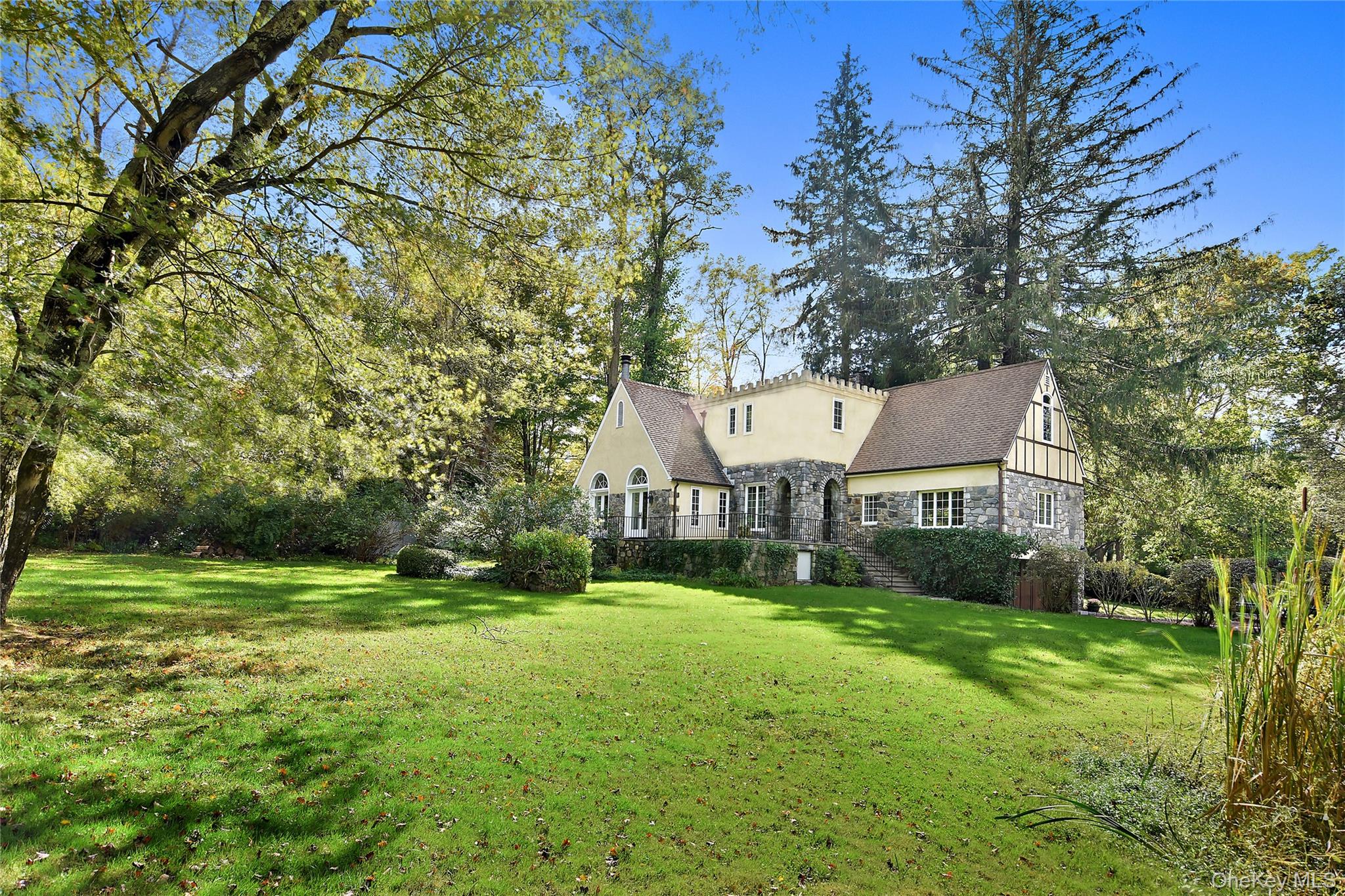 160 Long Ridge Road