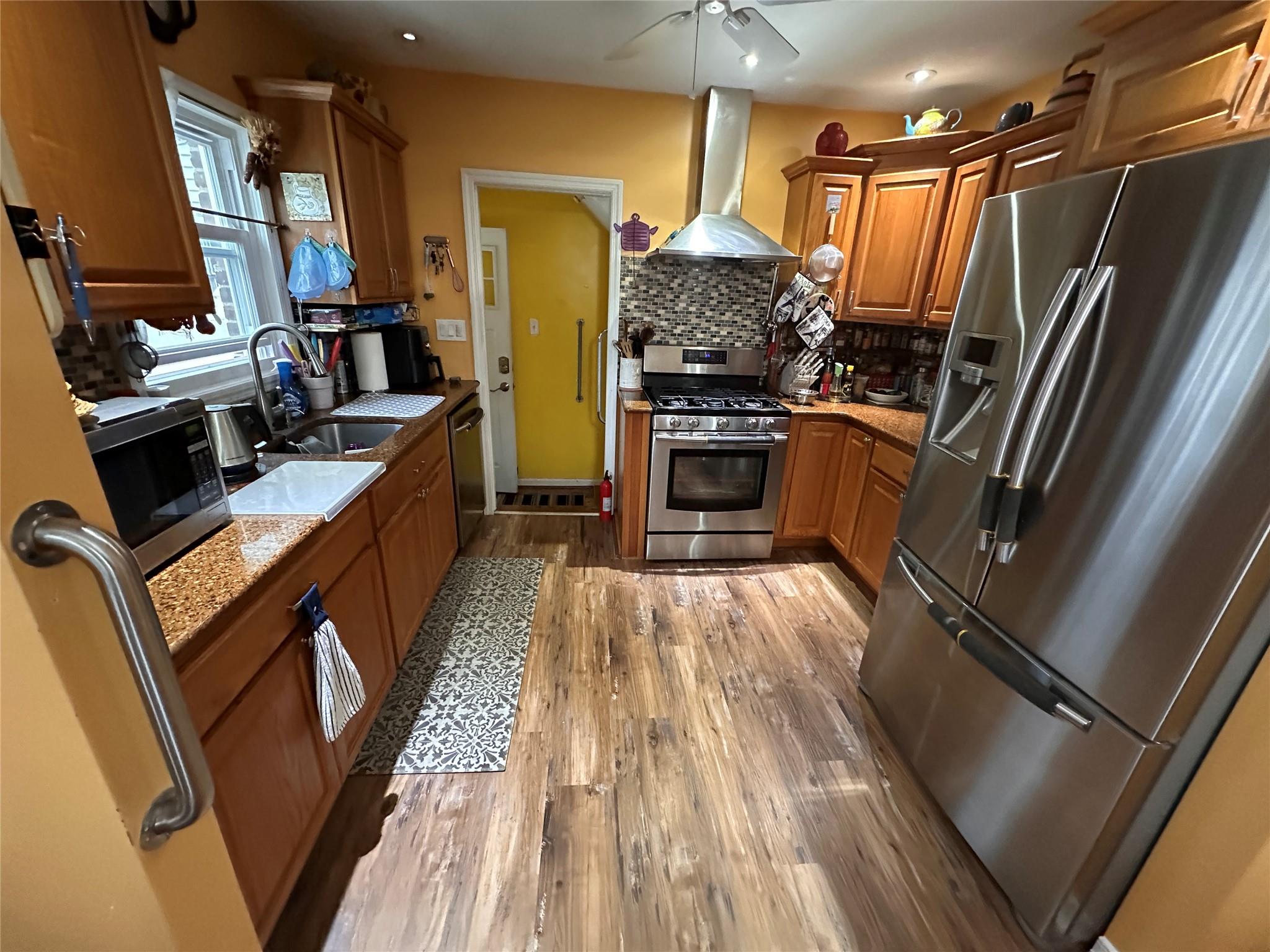 65 Stephen Place Pl, Valley Stream, New York image 6