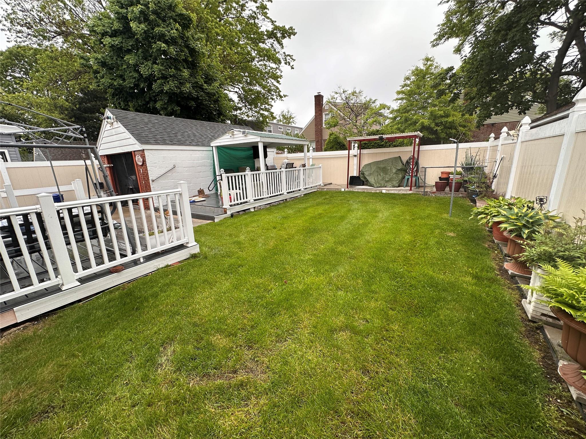 65 Stephen Place Pl, Valley Stream, New York image 40