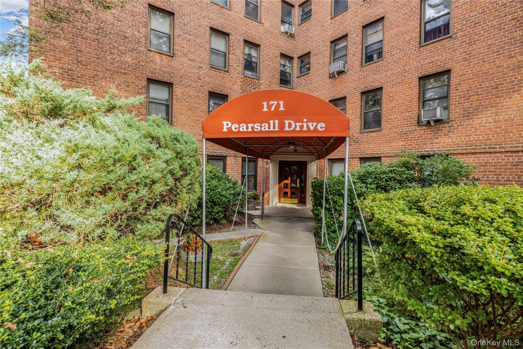 Photo of 171 Pearsall #3H, Mount Vernon, NY 10552 (MLS # 1051076)
