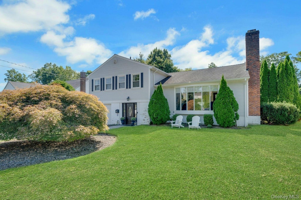 Photo of 50 Vernon Drive, Scarsdale, NY 10583 (MLS # 1047155)