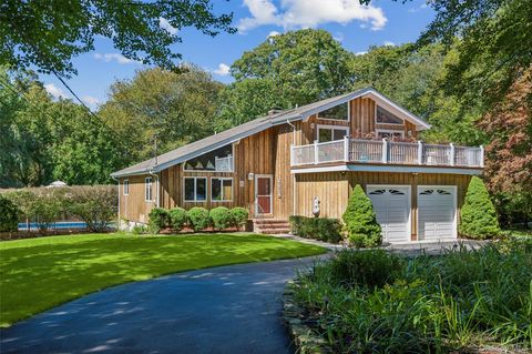 15 Windwood Court Westhampton NY 11977