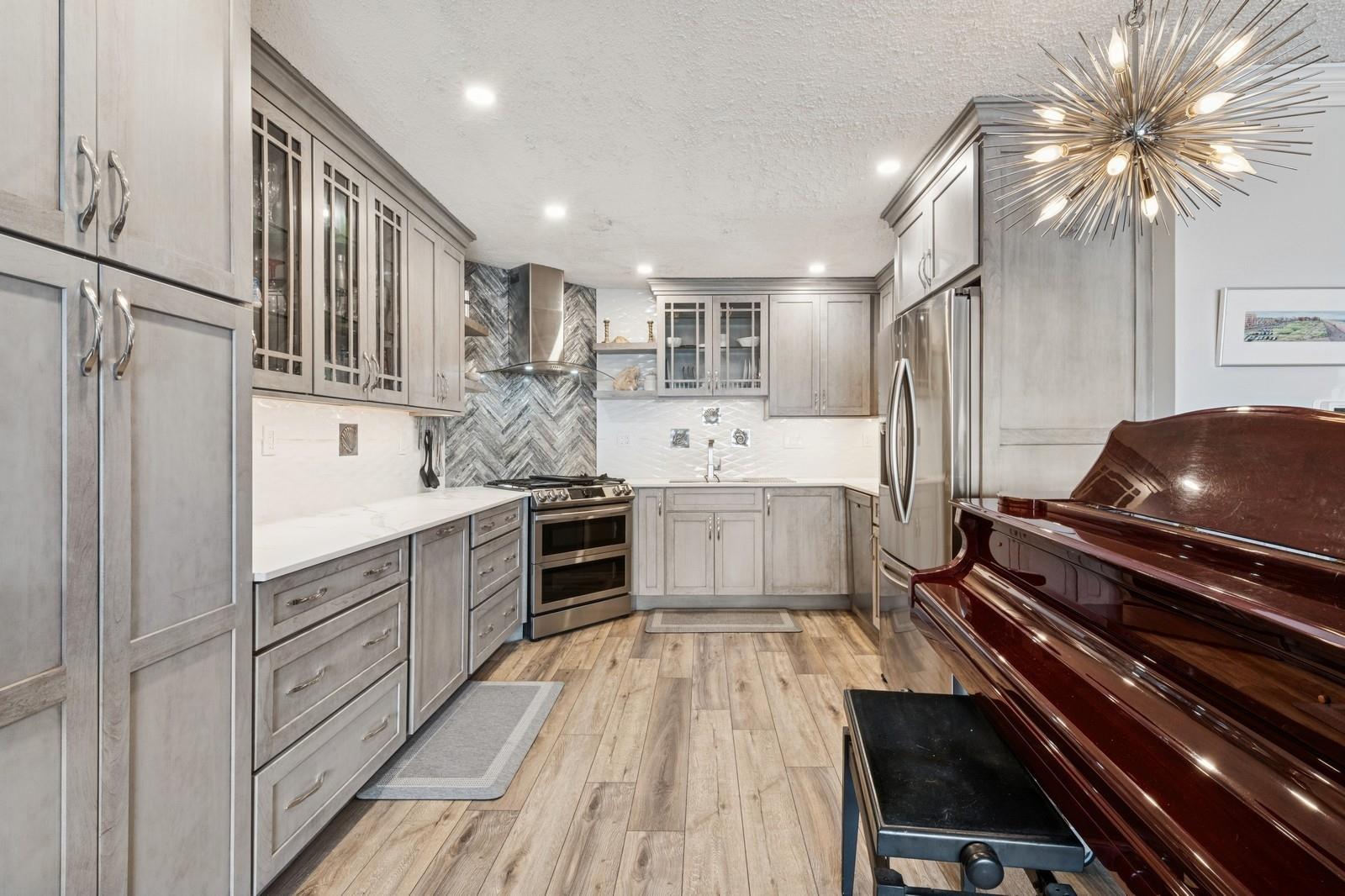 75 E Broadway #4A, Long Beach, New York image 5
