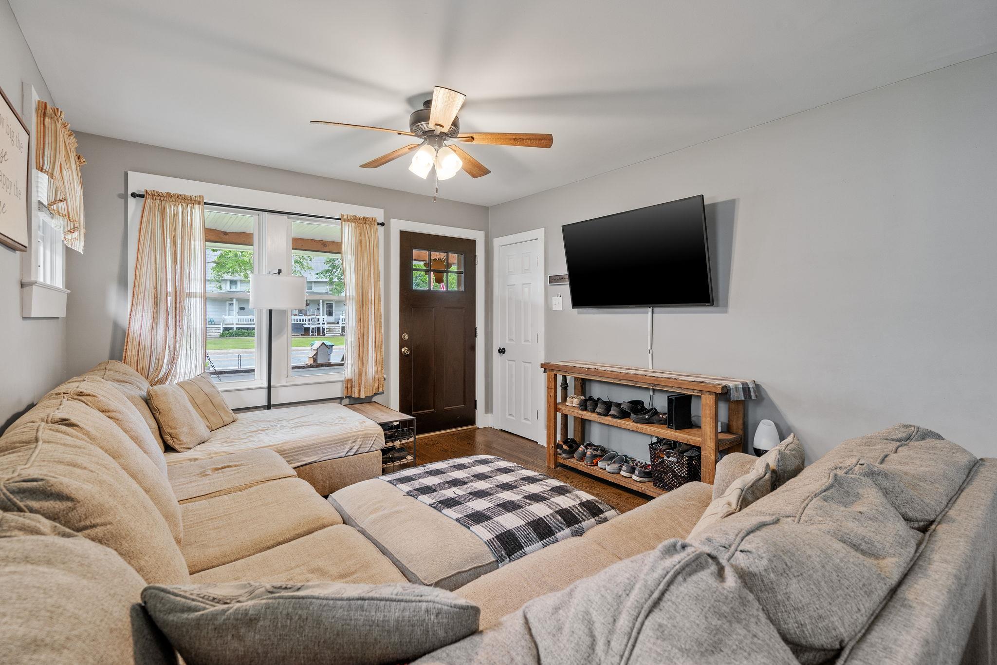 108 Homestead Avenue, Maybrook, New York image 3