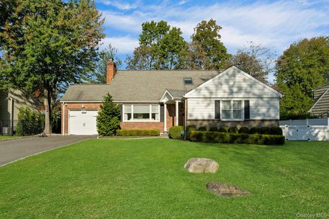 Homes For Rent - 144 Thornbury Road<br/> Scarsdale, NY 10583