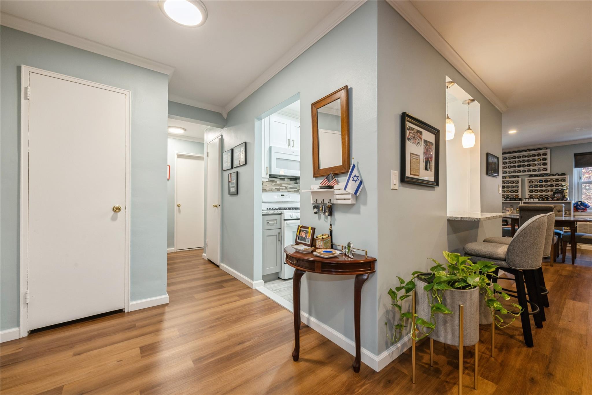 32 Pearsall Avenue #1C, Glen Cove, New York image 9