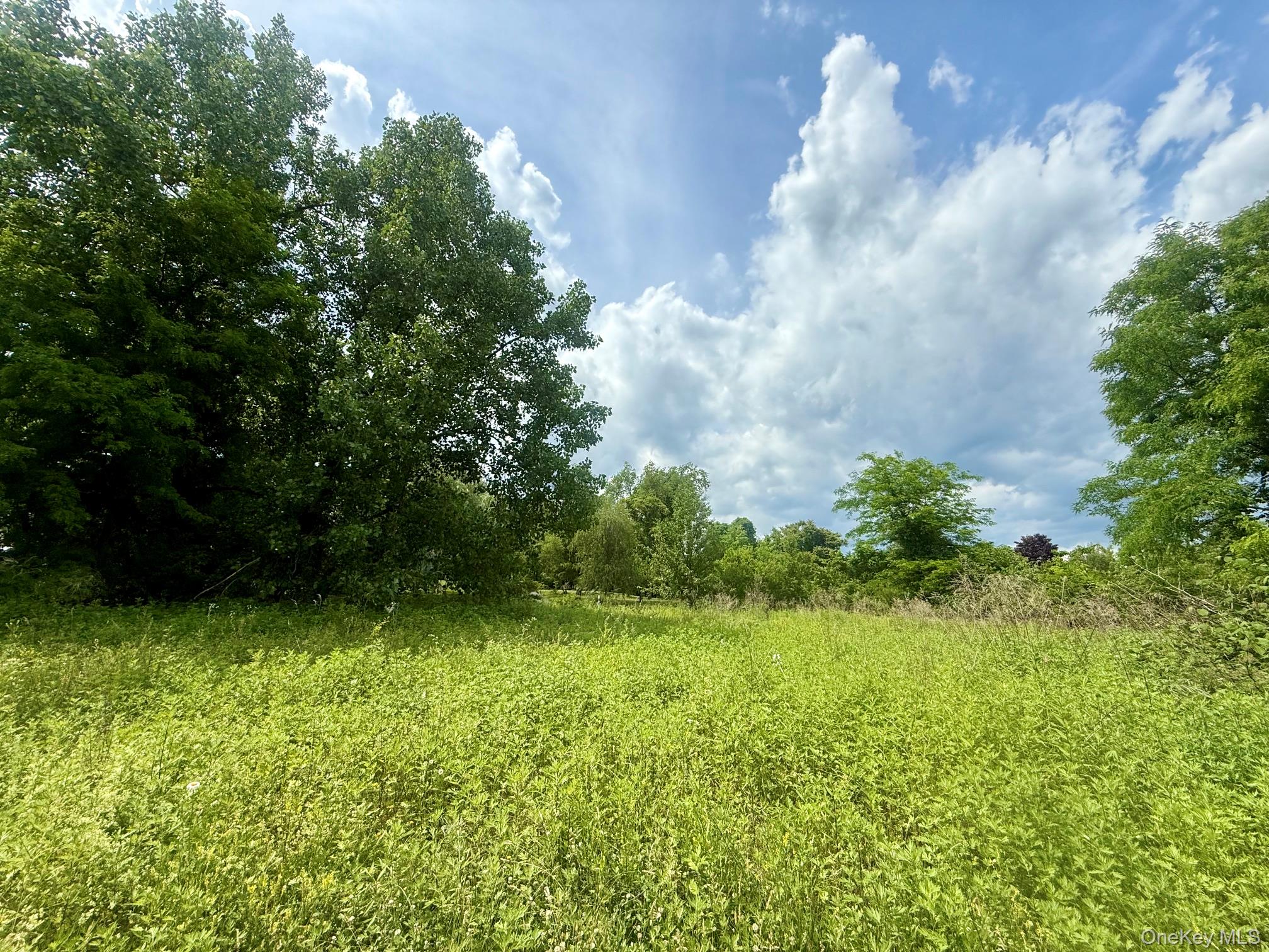 406 Country Club Lane
