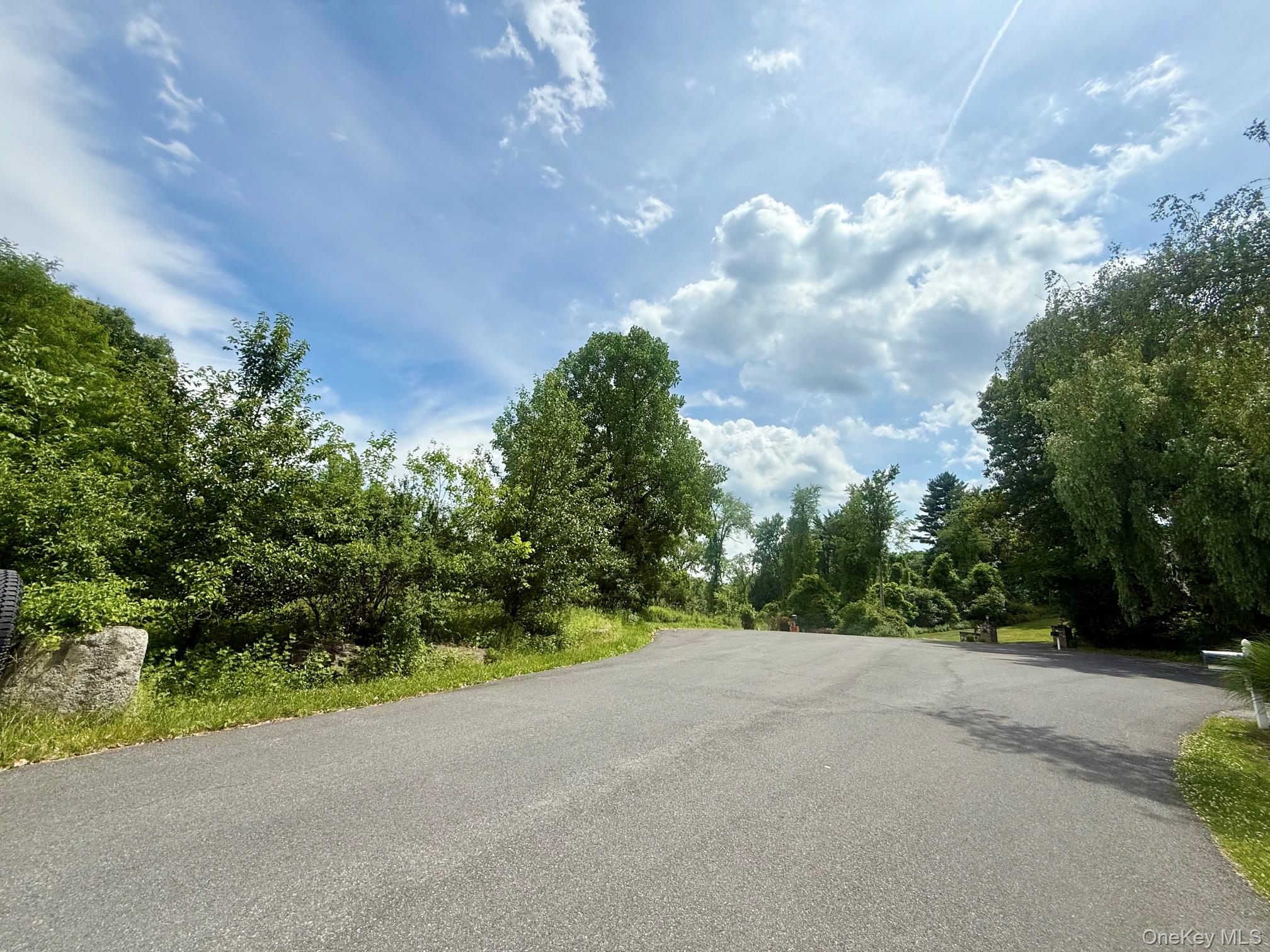 406 Country Club Lane