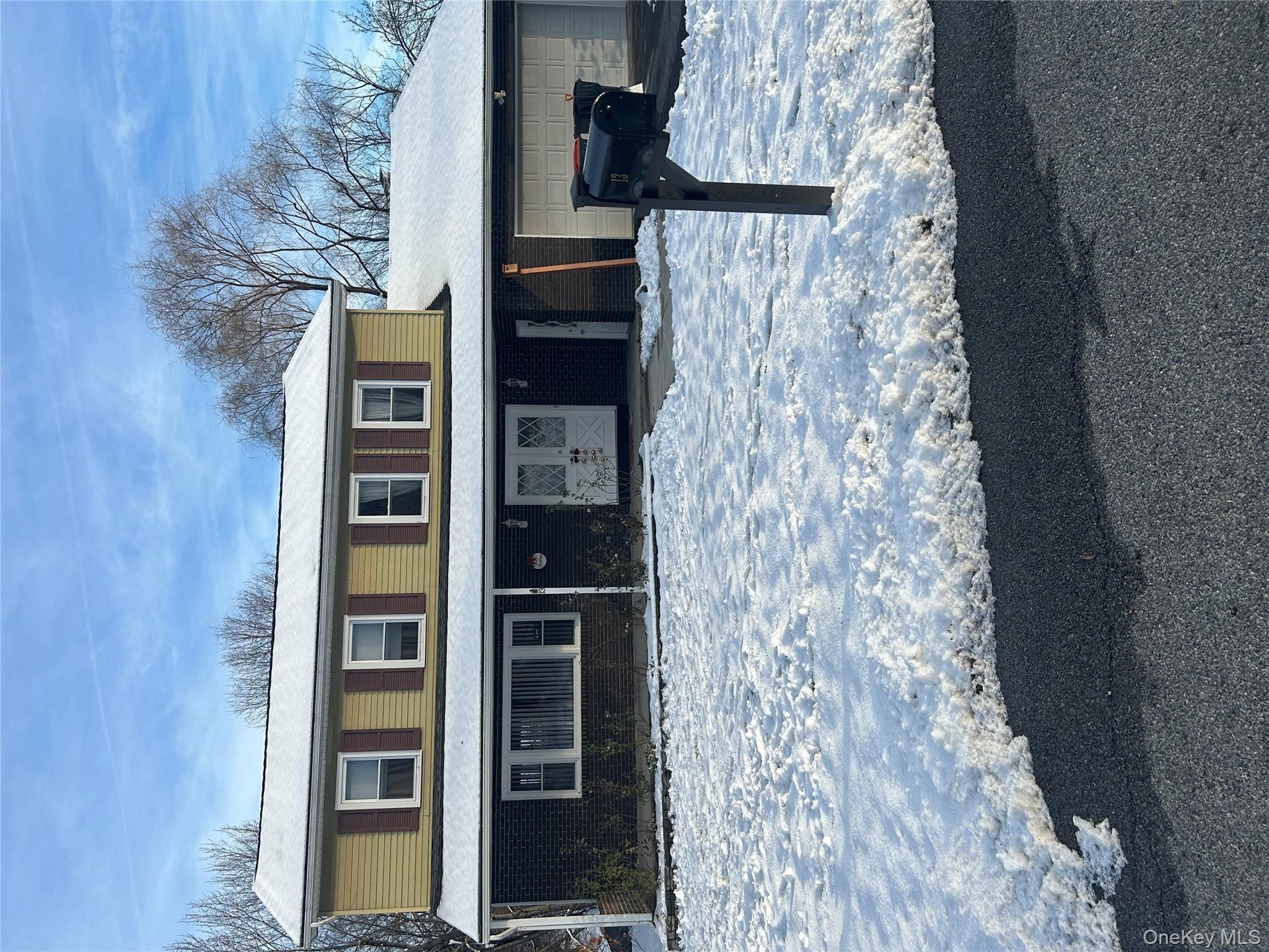 Poughkeepsie, New York 12603, United States, 4 Bedrooms Bedrooms, ,3 BathroomsBathrooms,Residential,Pending,252549